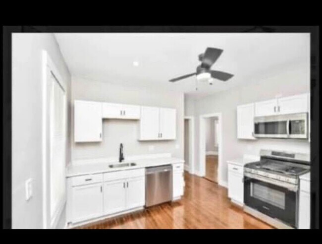Photo - 93 Brent St Apartments