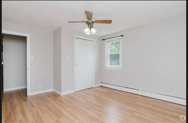 Building Photo - 167 Mendon Rd Unit 2nd Floor Rental