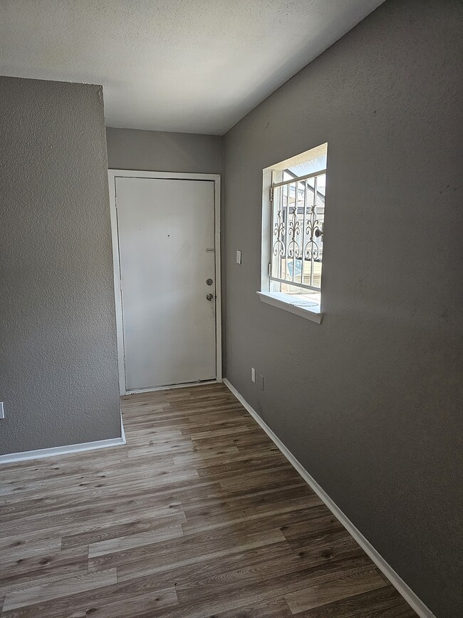 Building Photo - 10603 S Wilcrest Dr Unit 53