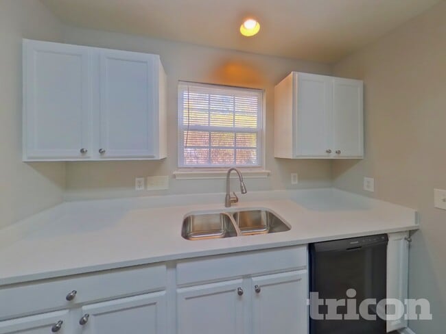 Photo - 1482 Kindred Cir NW