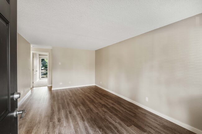 Canyon Ridge Apartment