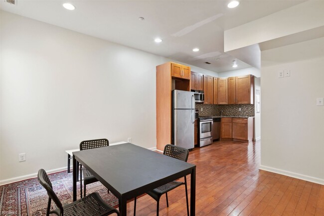 3 br, 1 bath Triplex - 1829 N 18TH ST Unit B - 3 br, 1 bath Triplex - 1829 N 18TH ST Unit B Unidad B Rental