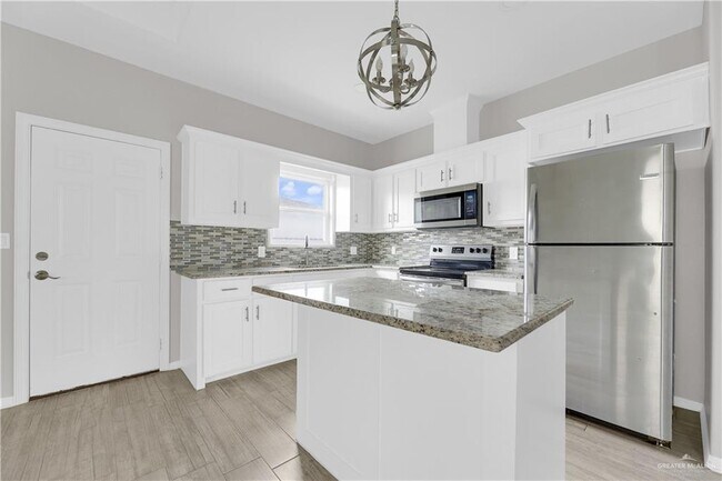 Photo - 12 N Winona Dr Unit 2