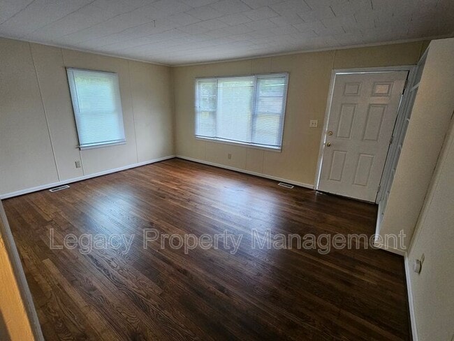 Photo - 609 Shepherd St