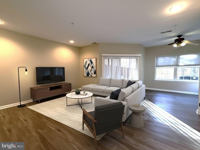 Photo - 623 Trout Run Ct