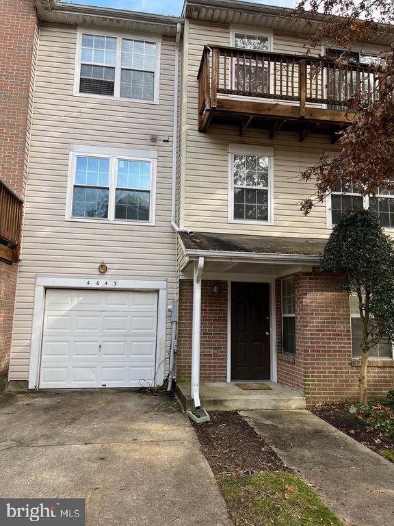 4643 Deepwood Ct