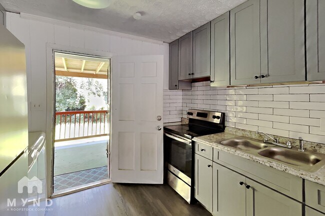 1429 Vesta Ave Unidad Left