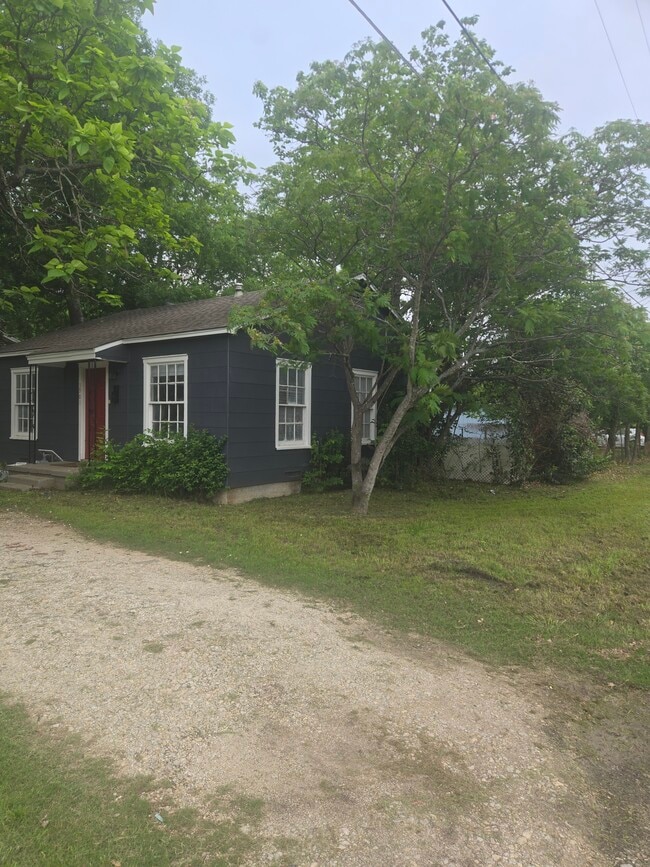 Photo - 3901 Windsor Ave