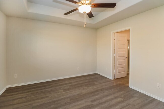 Photo - 10727 Sunlit St