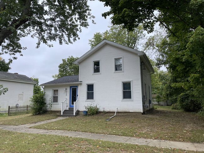 Photo - 224 North Lake Street