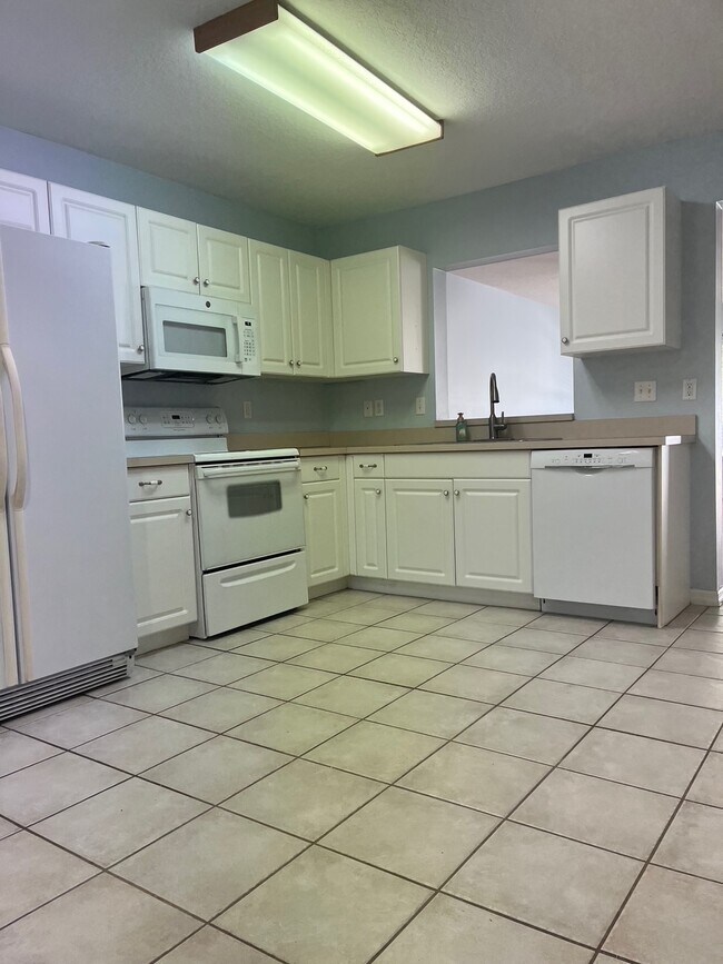 Photo - 2636 SW 35th Pl