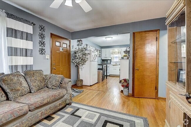 Building Photo - 3749 S 24th St Rental