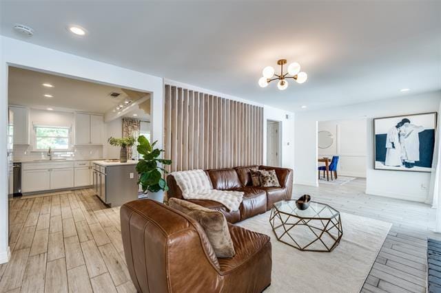 Building Photo - 2617 Beechmont Dr Rental