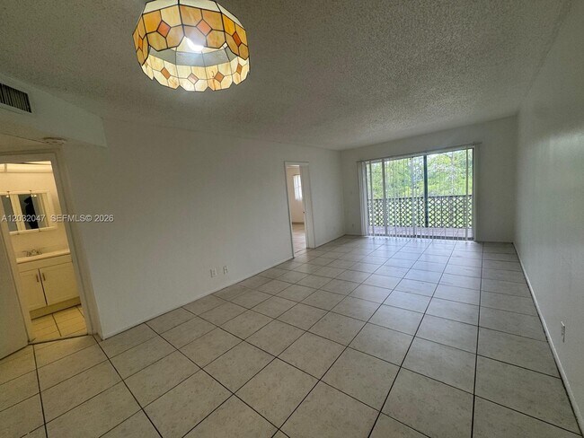 Photo - 8000 S Colony Cir Unidad 305