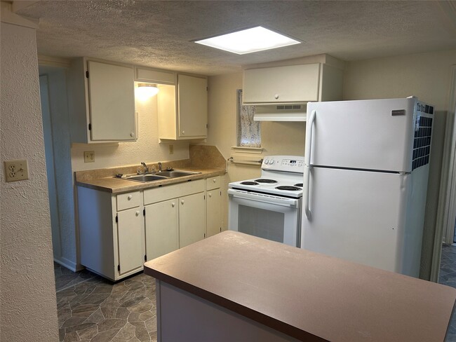 Photo - 2561 Pioneer Ln