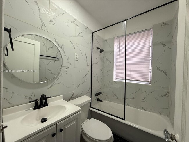 Photo - 1560 SW 5th St Unit 10