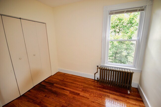 Photo - 18 Hinckley St Unit 2