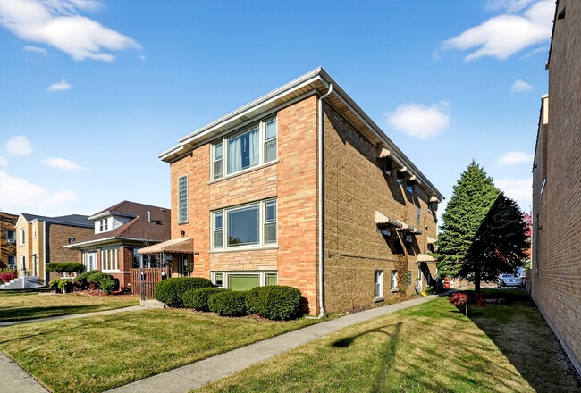 Photo - 6408 W Raven St Unit 1