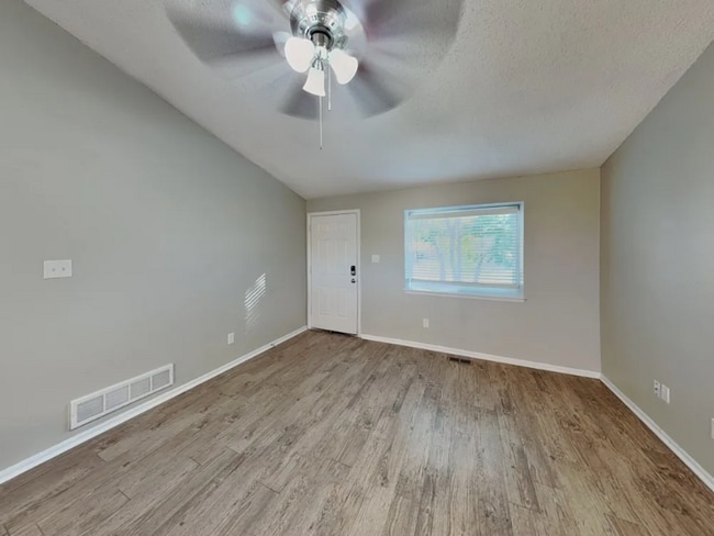 Photo - 5227 E 123rd Ave