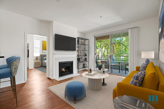 Living Room with Fireplace and Patio - Barrington Santa Monica by Wiseman Rental