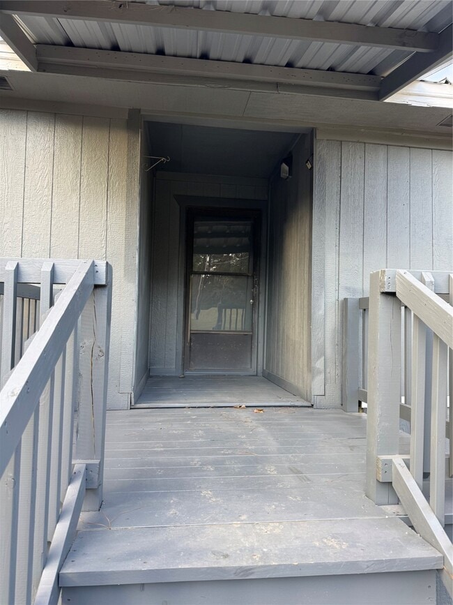 Photo - 1478 Apache Dr