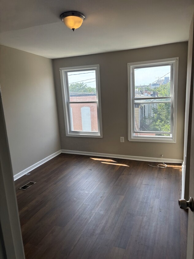Photo - 1831 E Lafayette Ave (Baltimore, MD)