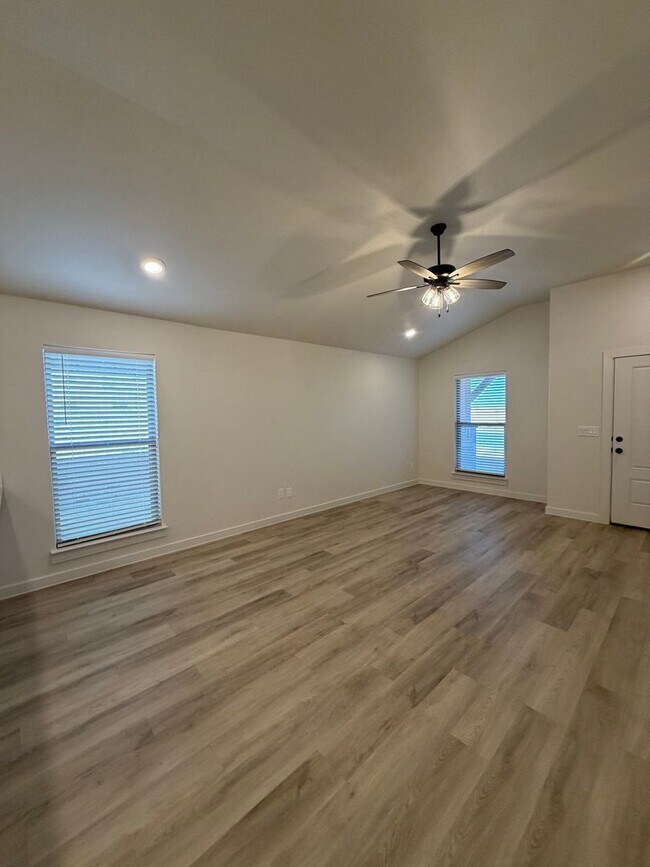 Photo - Harvest Neighborhood Beauty