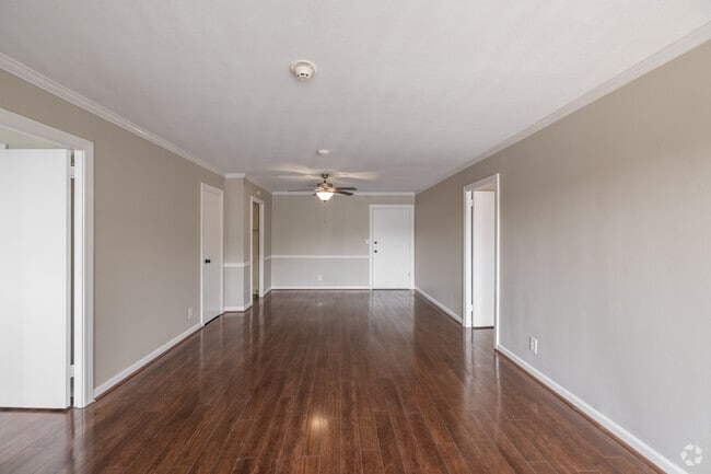 2BR, 2BA - 1,200SF - Living Room