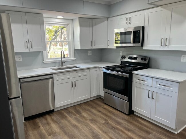 Photo - Renovated Rambler Close to METRO, Parks, &...