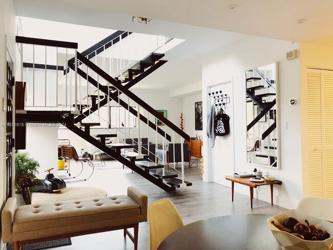 Photo - 2420 Brickell Ave