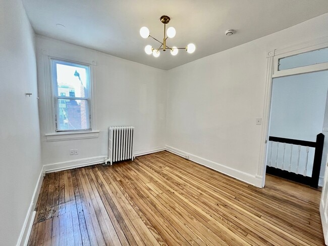 Photo - H Street Corridor|3 bd 1 bth Row House|High Ceilings, Bright, 1800sqft