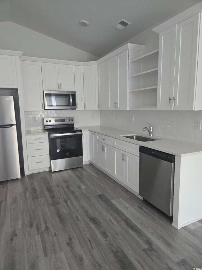 Photo - 2027 6th Ave