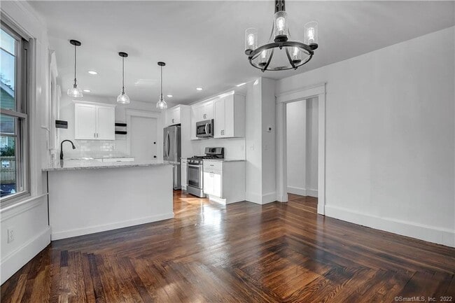 Photo - 928 Elm St Apartment Unit 1