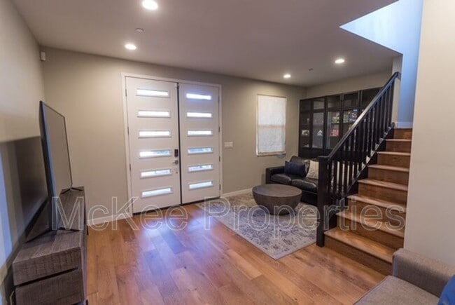 157 Donax Ave
