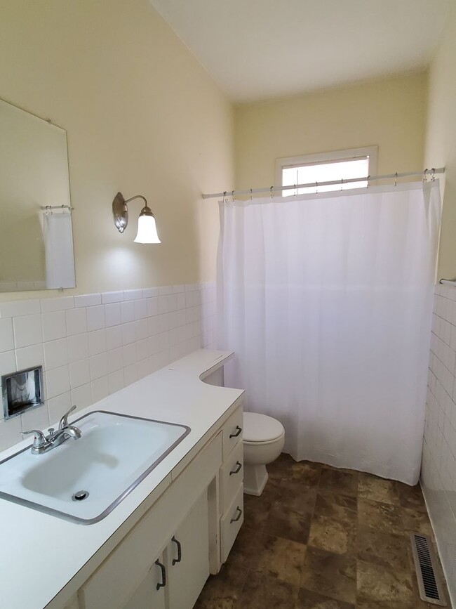 Photo - 309 N 17th St