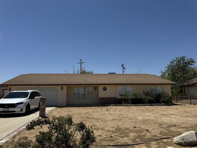 Photo - 9312 Fir Ave