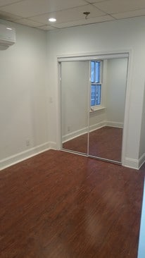 Building Photo - 552 Main St Unit 2 Rental
