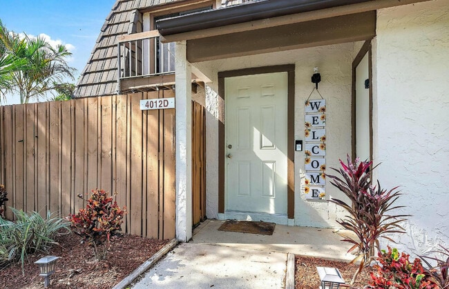 Photo - 4012 Palm Bay Cir