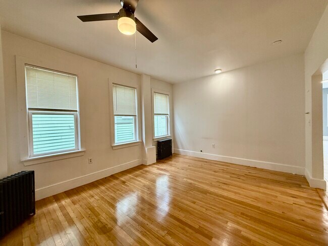 Photo - 16 Creighton St Unit #2