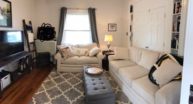 Photo - 329 Spring St Unidad 1 st Floor Apartment