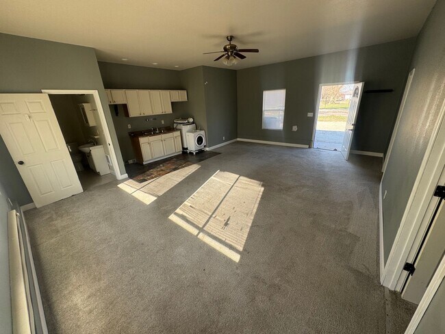 Photo - 825 Grant Pl Unit A