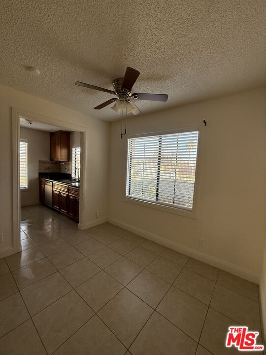 Photo - 2554 Olive Dr Unidad 171