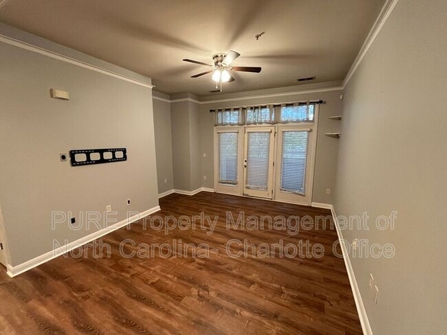 Photo - 462 New Bern Station Ct