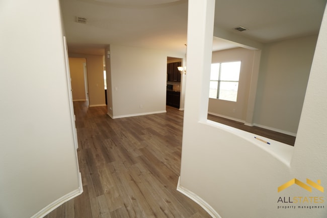 Photo - 401 Savannah Preserve Loop