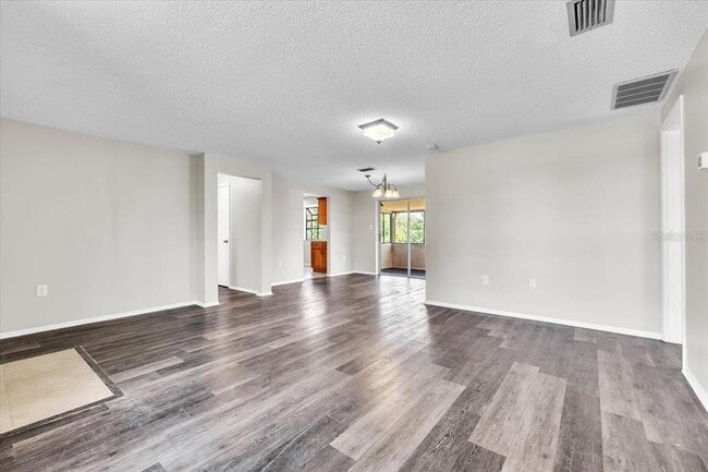 528 Magnolia Ave NW