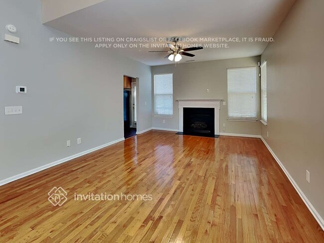 Photo - 1912 Pear Tree Ln