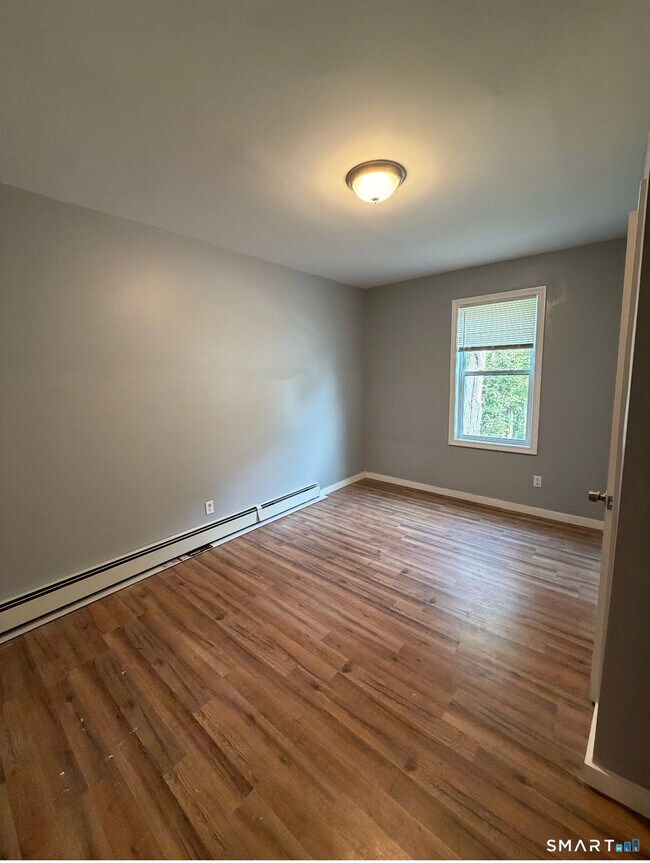 589 Winchester Ave Unit 2