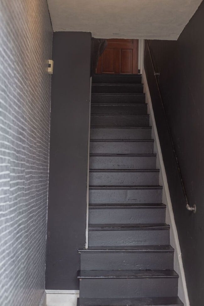 Photo - 220 W Chestnut St Unidad Apt 2