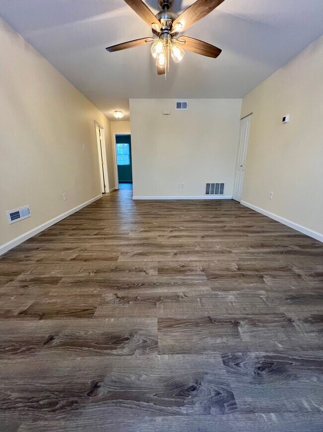 Photo - Washington Pl 246-247 Unit 246