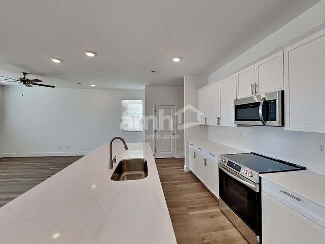 Photo - 8385 Buckskin Clf Ave